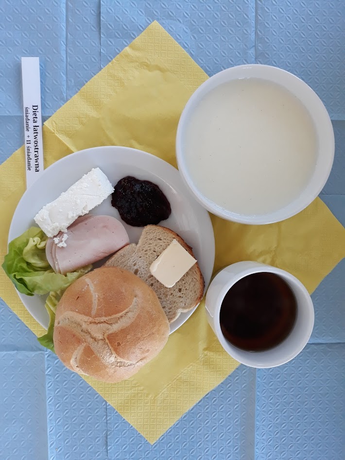 Śniadanie dieta łatwostrawna bogatobiałkowa