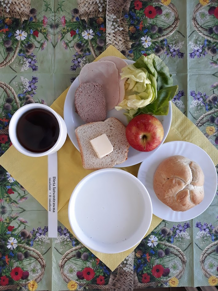 Śniadanie dieta łatwostrawna bogatobiałkowa