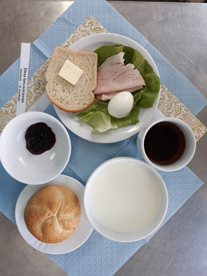 Śniadanie dieta łatwostrawna bogatobiałkowa