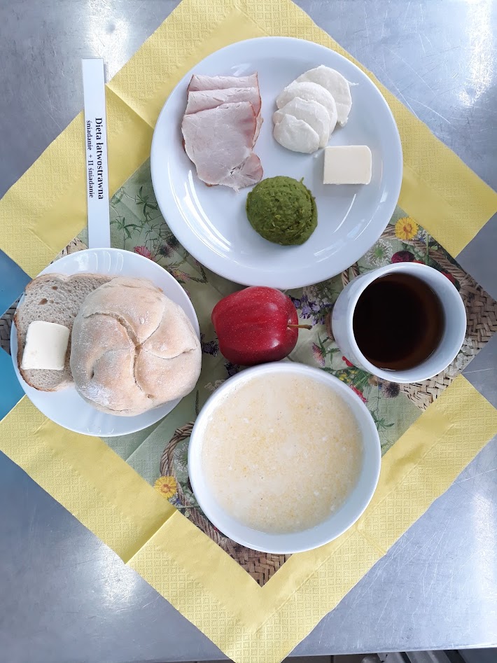 Śniadanie dieta łatwostrawna bogatobiałkowa