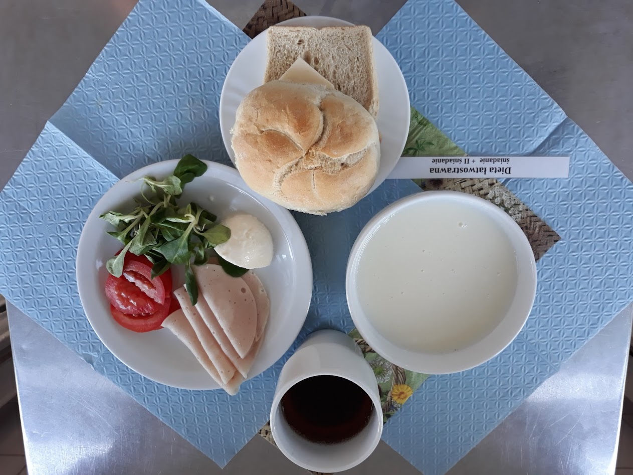 Śniadanie dieta łatwostrawna bogatobiałkowa