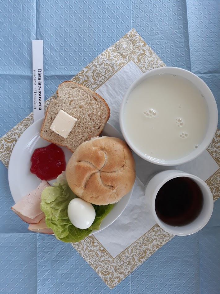 Śniadanie dieta łatwostrawna bogatobiałkowa