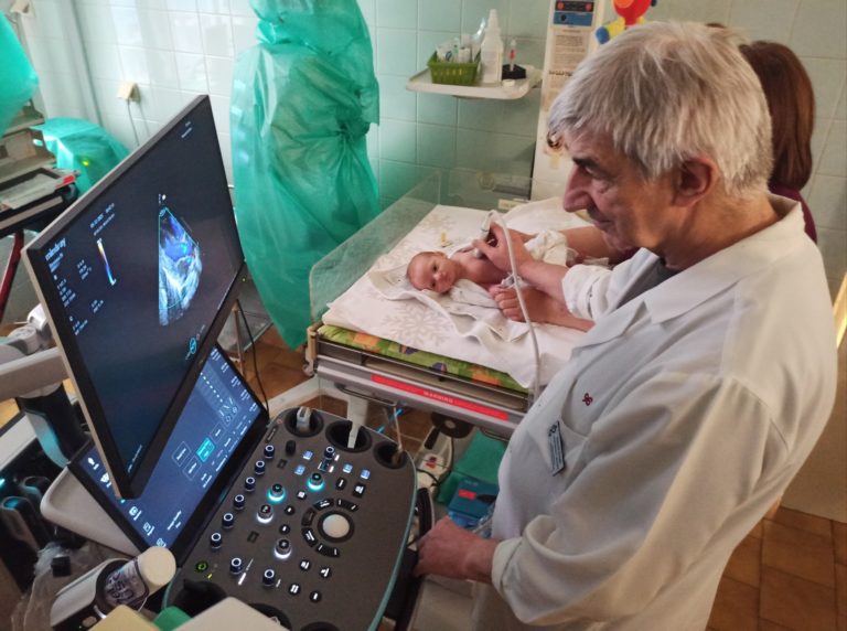 Bezpieczniejsza diagnostyka noworodków w Legnicy dzięki Fundacji PGE